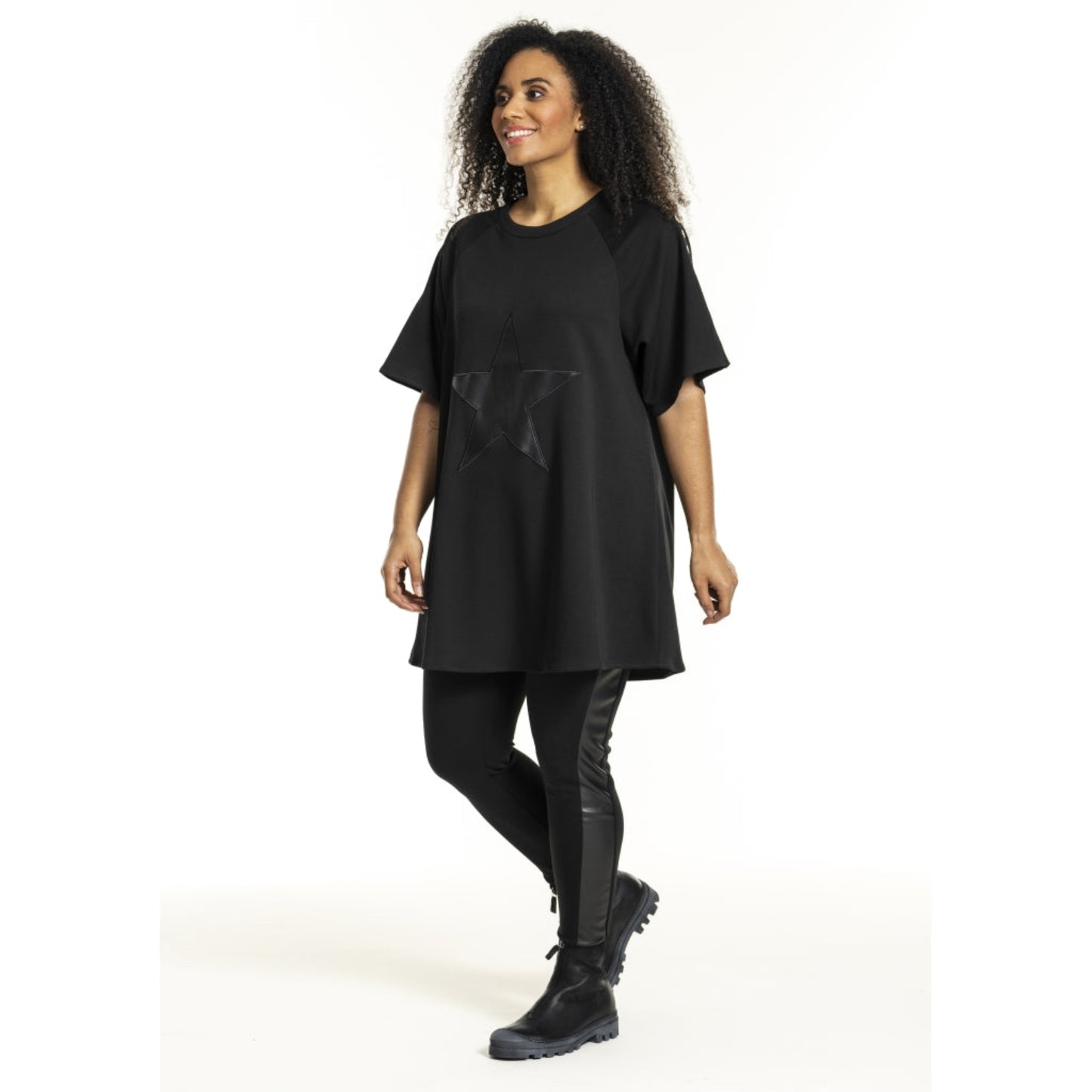 Studio Tunika Shirt Stern kurzarm schwarz 42 44 46 48 50 52 54 56