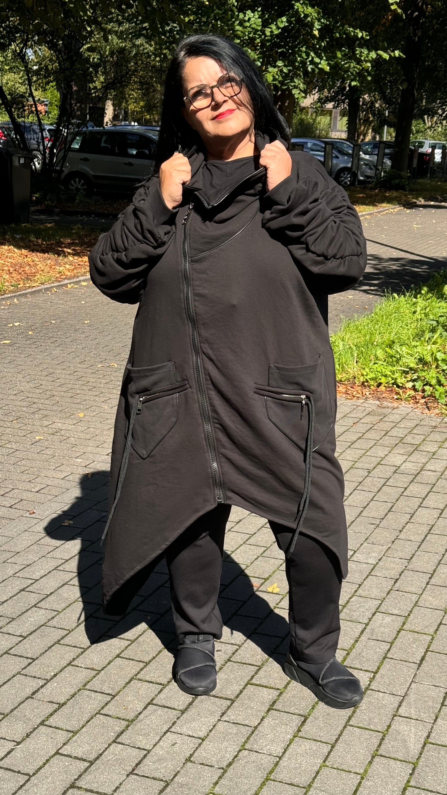 H4 ausfgefallener Sweatshirtmantel mit Taschen und Reissverschlüssen A-Linie oversize 48 50 52 54 56 58 60