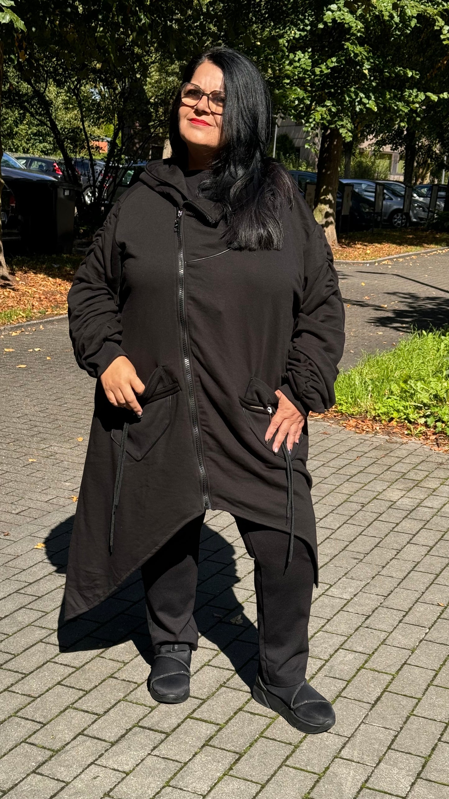 H4 ausfgefallener Sweatshirtmantel mit Taschen und Reissverschlüssen A-Linie oversize 48 50 52 54 56 58 60
