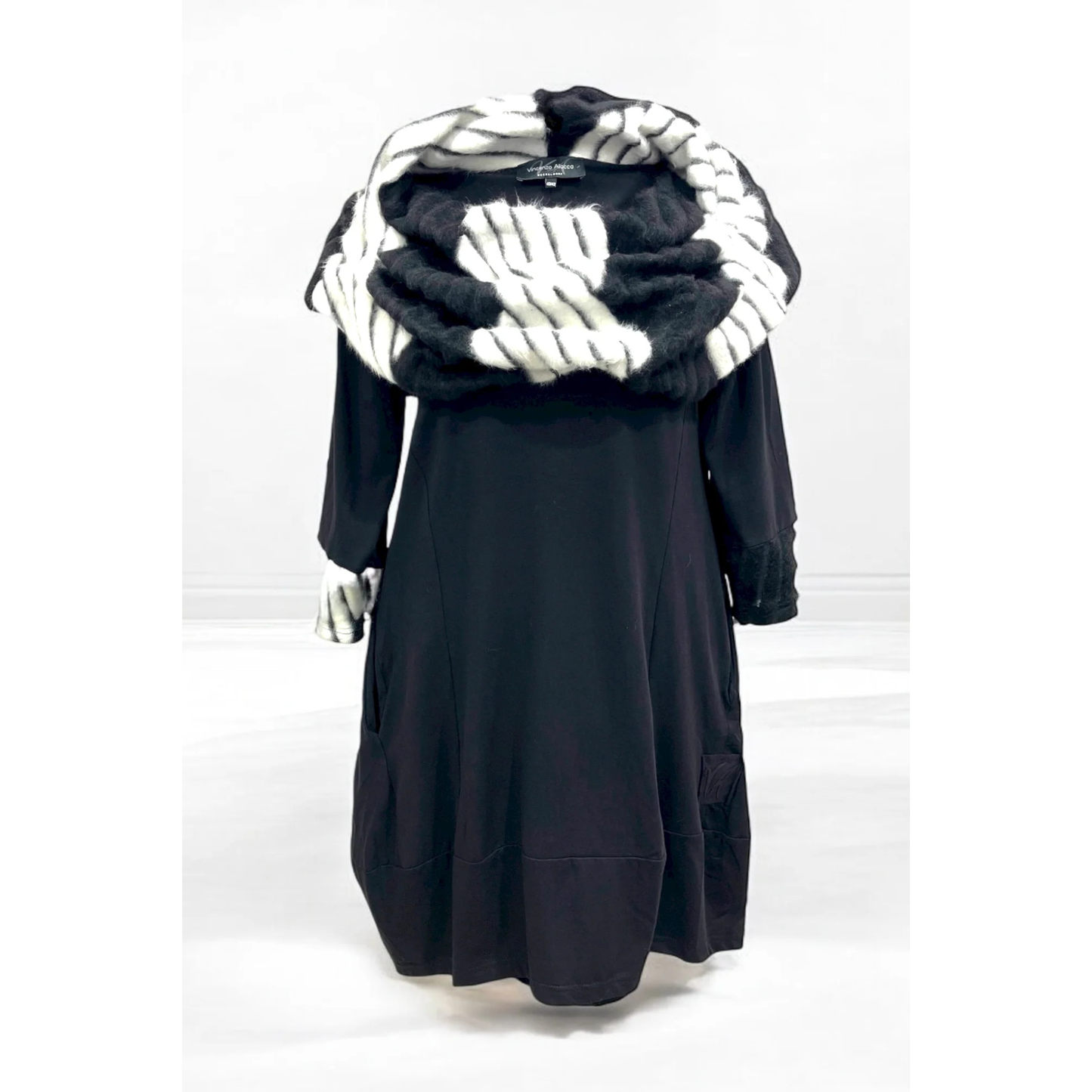 Vincenzo Allocca Kleid mit Wollkragen schwarz mit weiß 44 46 48 50 52 54 56 58 60 62