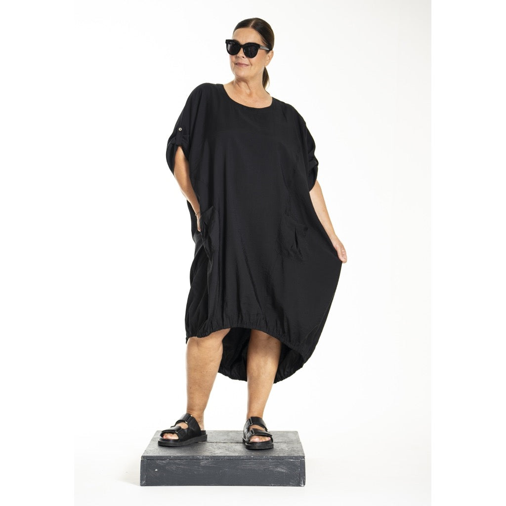 Gozzip Kleid Sommer schwarz weit Oversize Schnitt 42 44 46 48 50 52 54 56