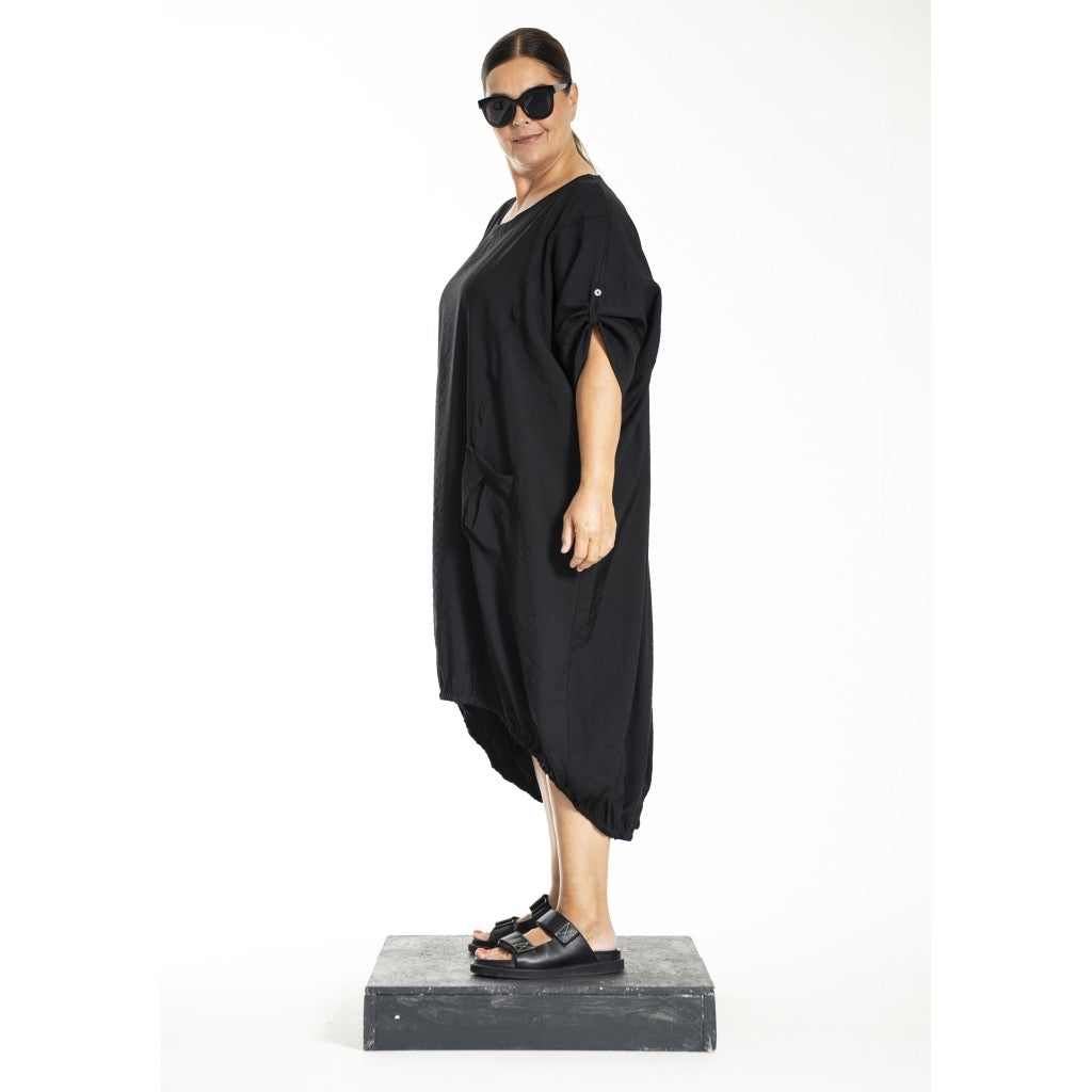 Gozzip Kleid Sommer schwarz weit Oversize Schnitt 42 44 46 48 50 52 54 56