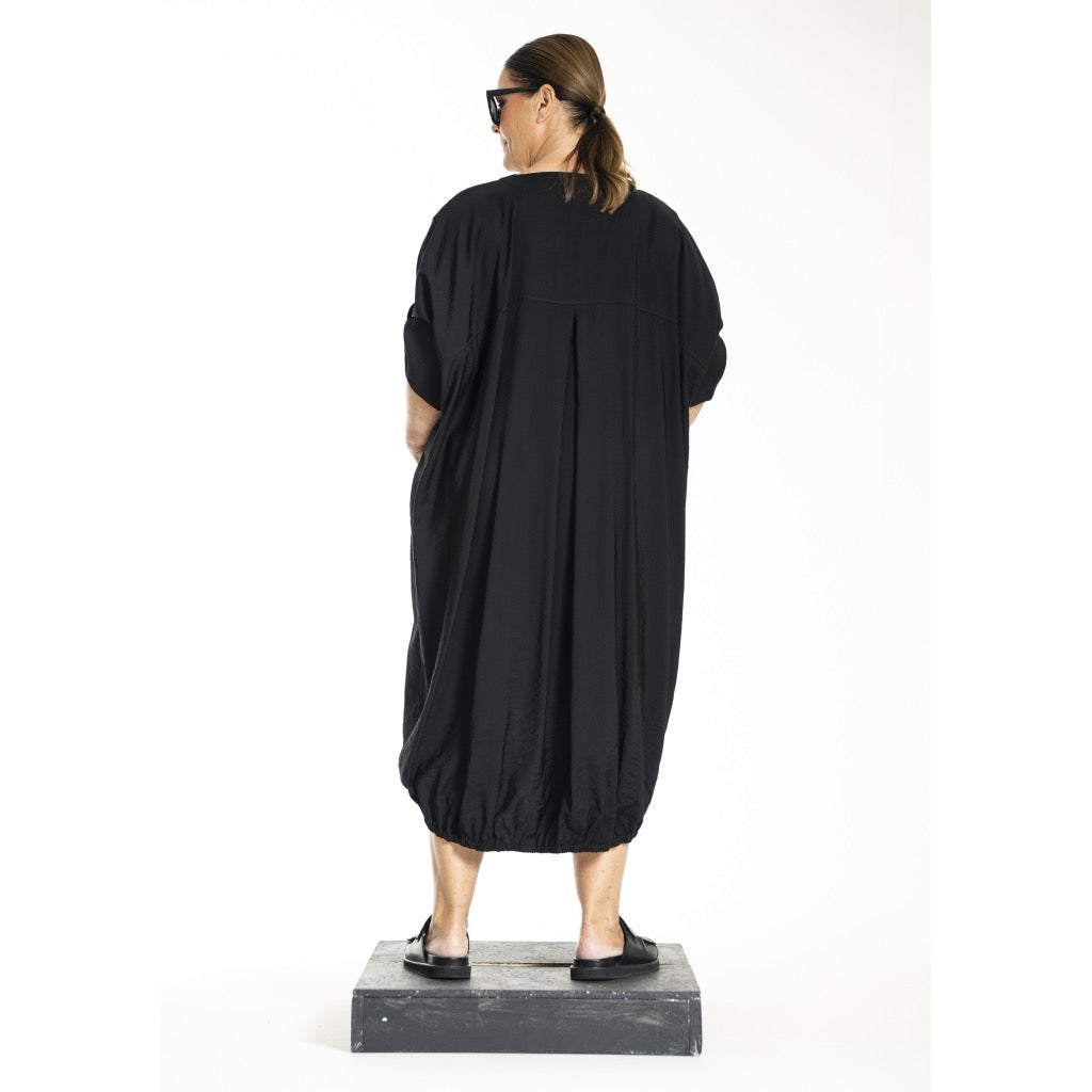 Gozzip Kleid Sommer schwarz weit Oversize Schnitt 42 44 46 48 50 52 54 56