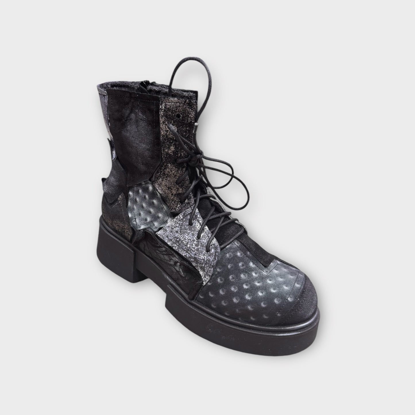 Papucei Stiefelette Boot schwarz mit silbernen Patches 39 40 41 42 43