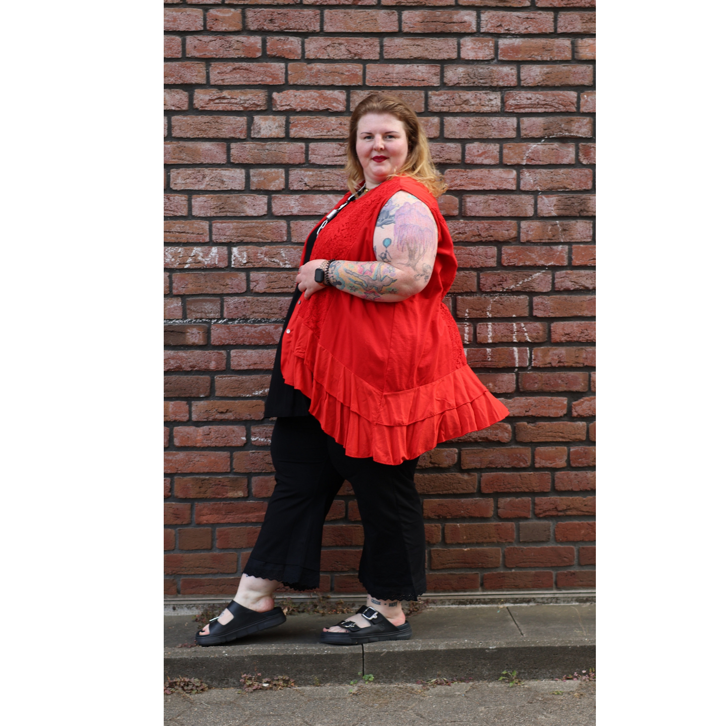A-Linien-Weste mit Spitze & Volants – One Size diverse Farben 50 52 54 56 58 60 62