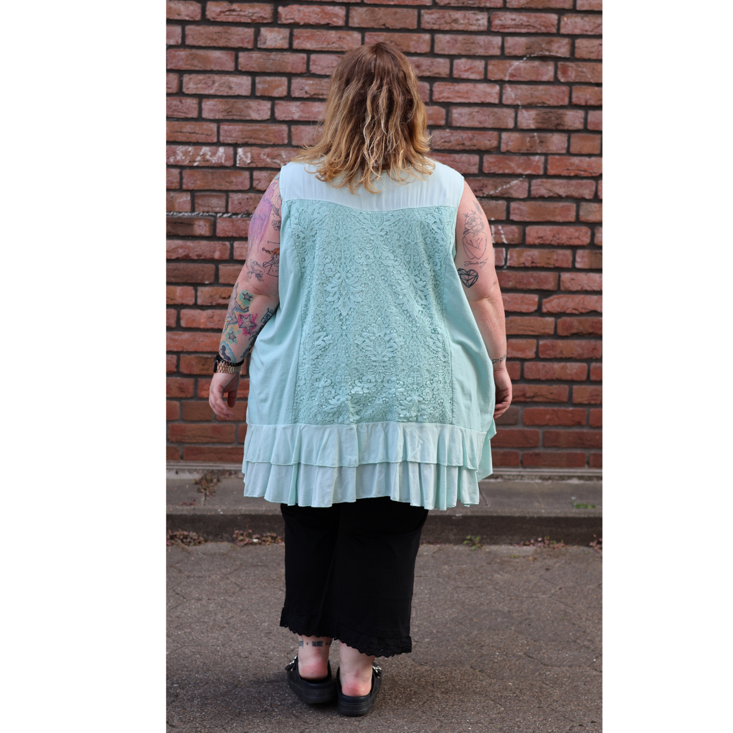 A-Linien-Weste mit Spitze & Volants – One Size diverse Farben 50 52 54 56 58 60 62