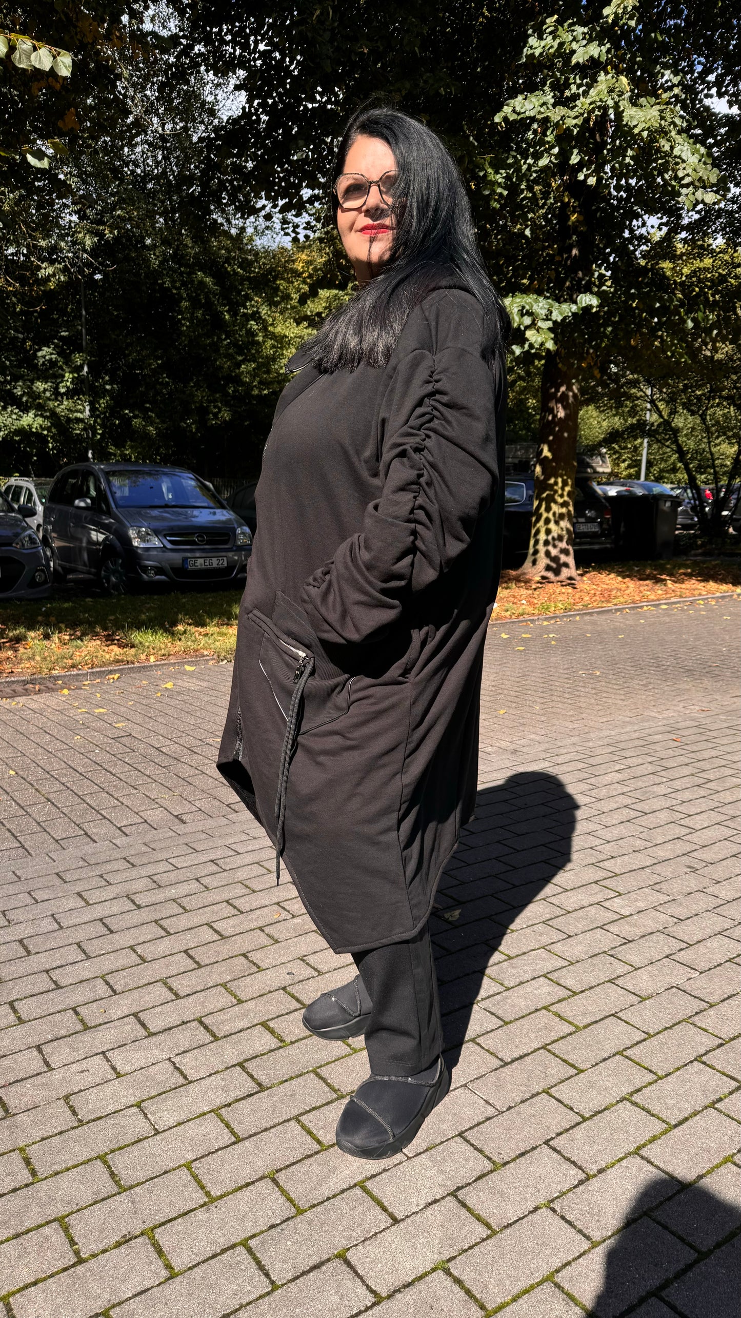 H4 ausfgefallener Sweatshirtmantel mit Taschen und Reissverschlüssen A-Linie oversize 48 50 52 54 56 58 60