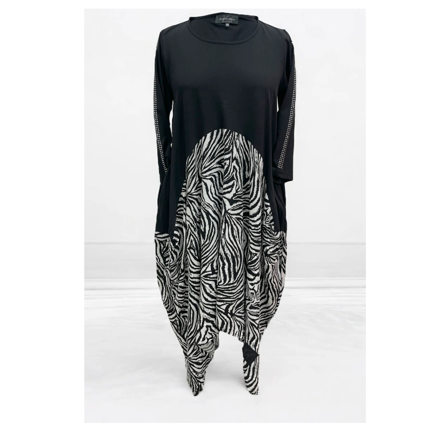 Vincenzo Allocca Long-Tunika „Zebra Flow“ – extravagant & voller Stil 40 42 44 46 48 50 52 54 56 58 60 62