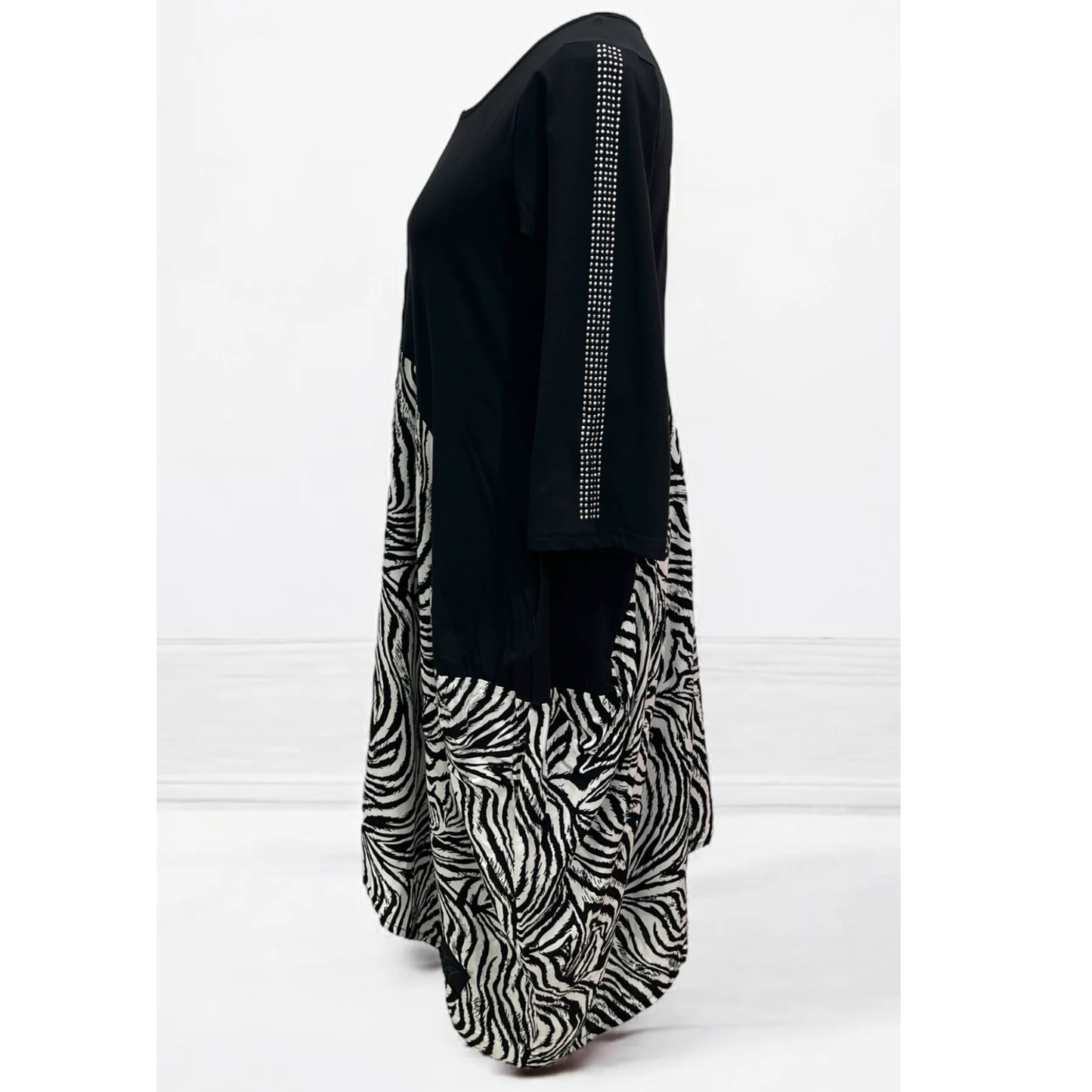 Vincenzo Allocca Long-Tunika „Zebra Flow“ – extravagant & voller Stil 40 42 44 46 48 50 52 54 56 58 60 62