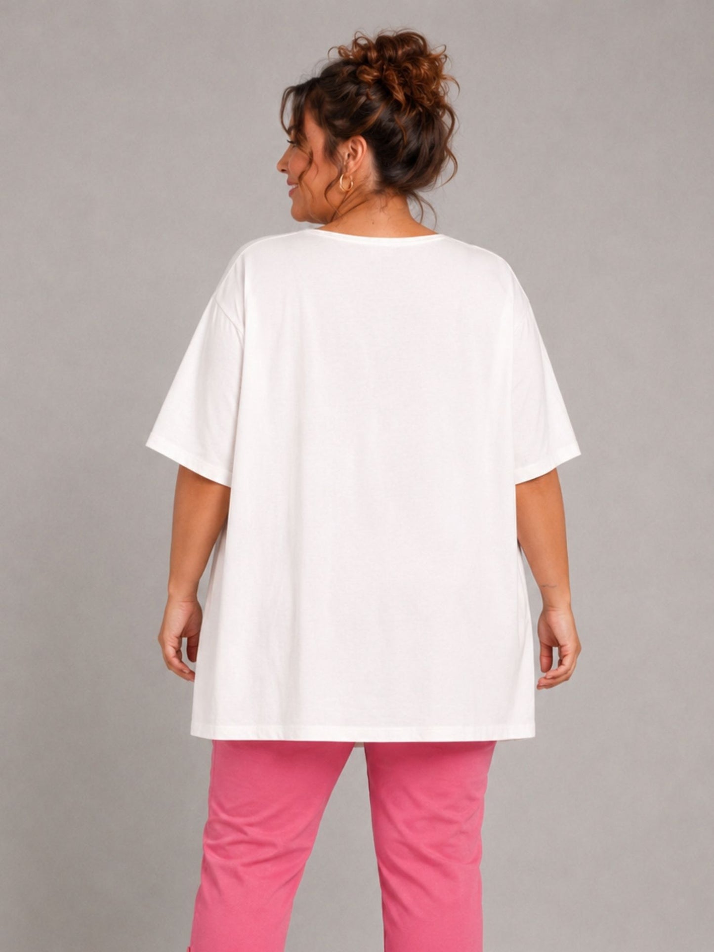 Frenzi Oversize-Shirt Frauenporträt Pop-Art – Einheitsgröße 44–58, Weiß/Pink