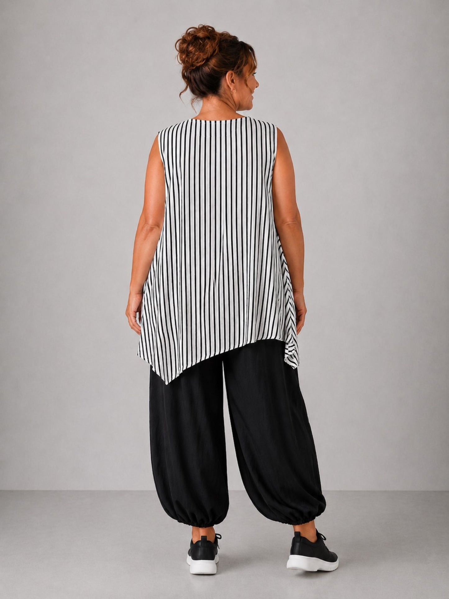 Frenzi Top Viskose Streifen-Lagenlook ärmellos – Schwarz/Weiß, Weiß/Schwarz & Graublau/Weiß, Einheitsgröße 46–52