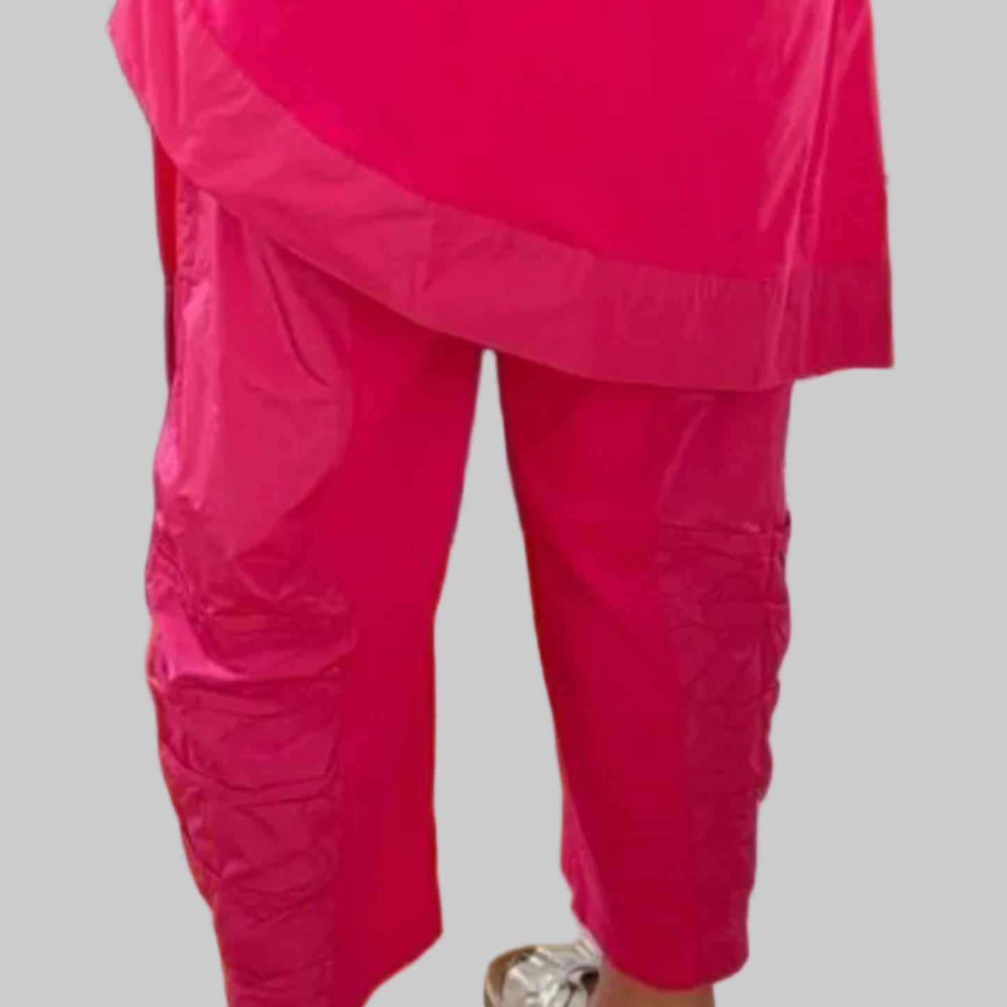 Sinne by Coom Hose mit Microtaft-Falten pink weiß