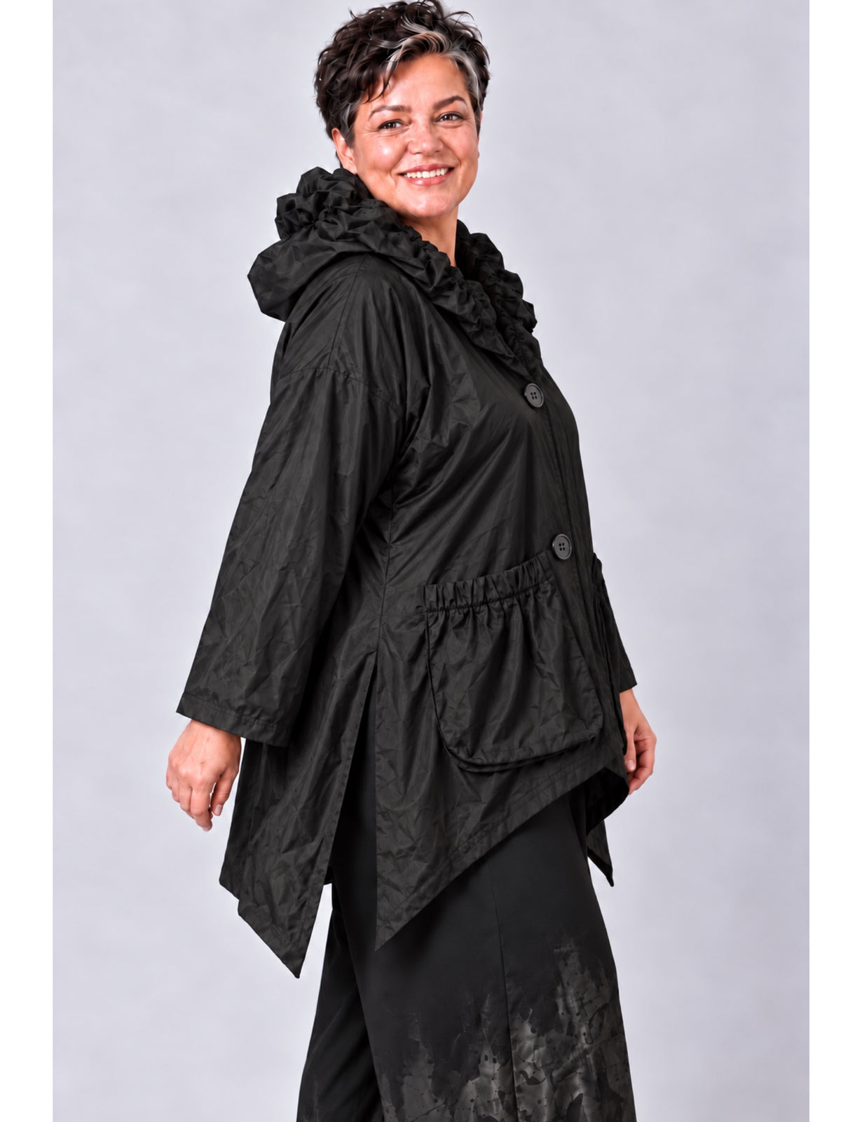 Vincenzo Allocca Jacke Microtaft mit Rüschenkragen Oversize – Schwarz, Einheitsgröße 44–58