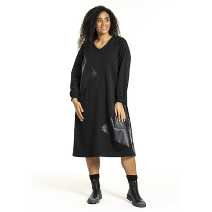 Studio Tunika Schwarz Rollkragen A-Form große Größen – Nickis XXL Fashion