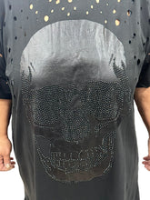 Lade das Bild in den Galerie-Viewer, Re-Design Shirt Skull schwarz  Gr 1 - 4

