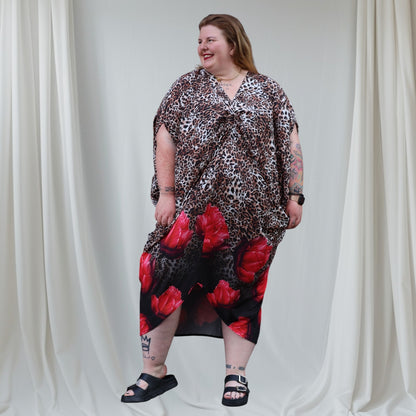 Mix Virage Leo & Red Flowers Oversize Kleid aus federleichter Viskose 44 46 48 50 52 54 56 58