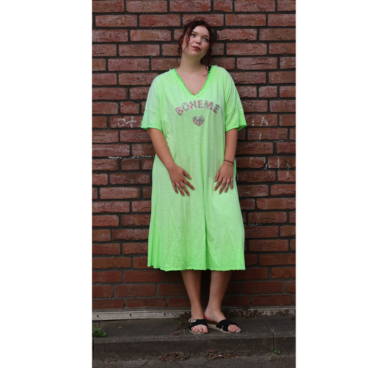 Kleid mit Glitzerherz & floraler Boheme-Schrift – Neonfarben & verwaschene Optik 40 42 44 46 48 50 52