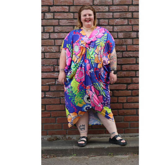 Mix Virage Oversize Kleid Flower Bomb – federleicht & farbenfroh 44 46 48 50 52 54 56 58