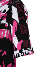 Lade das Bild in den Galerie-Viewer, Doris Streich Sweatshirtjacke schwarz weiß mit Wordprint in pink Gr 46-56
