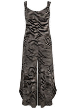 Lade das Bild in den Galerie-Viewer, Doris Streich Jumpsuit mit schwarz taupe Zebra-Print aus Jersey Gr 44 - 54
