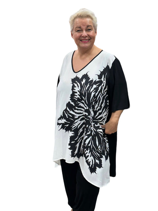 Frenzi Tunika mit Vokuhila Blumenprint Weiß Schwarz 44 46 48 50 52
