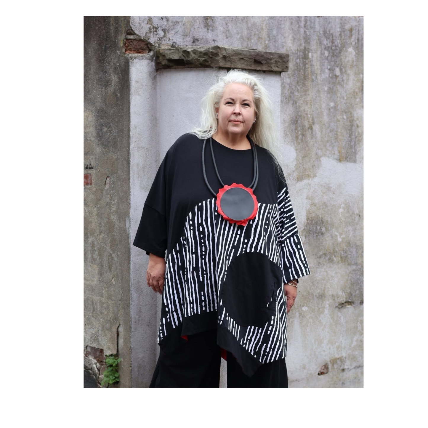 Bread & Butter „Art Linea“ Set – Tunika & Hose im Oversize-Look mit roten Akzenten 48 50 52 54 56 58 60 62 64