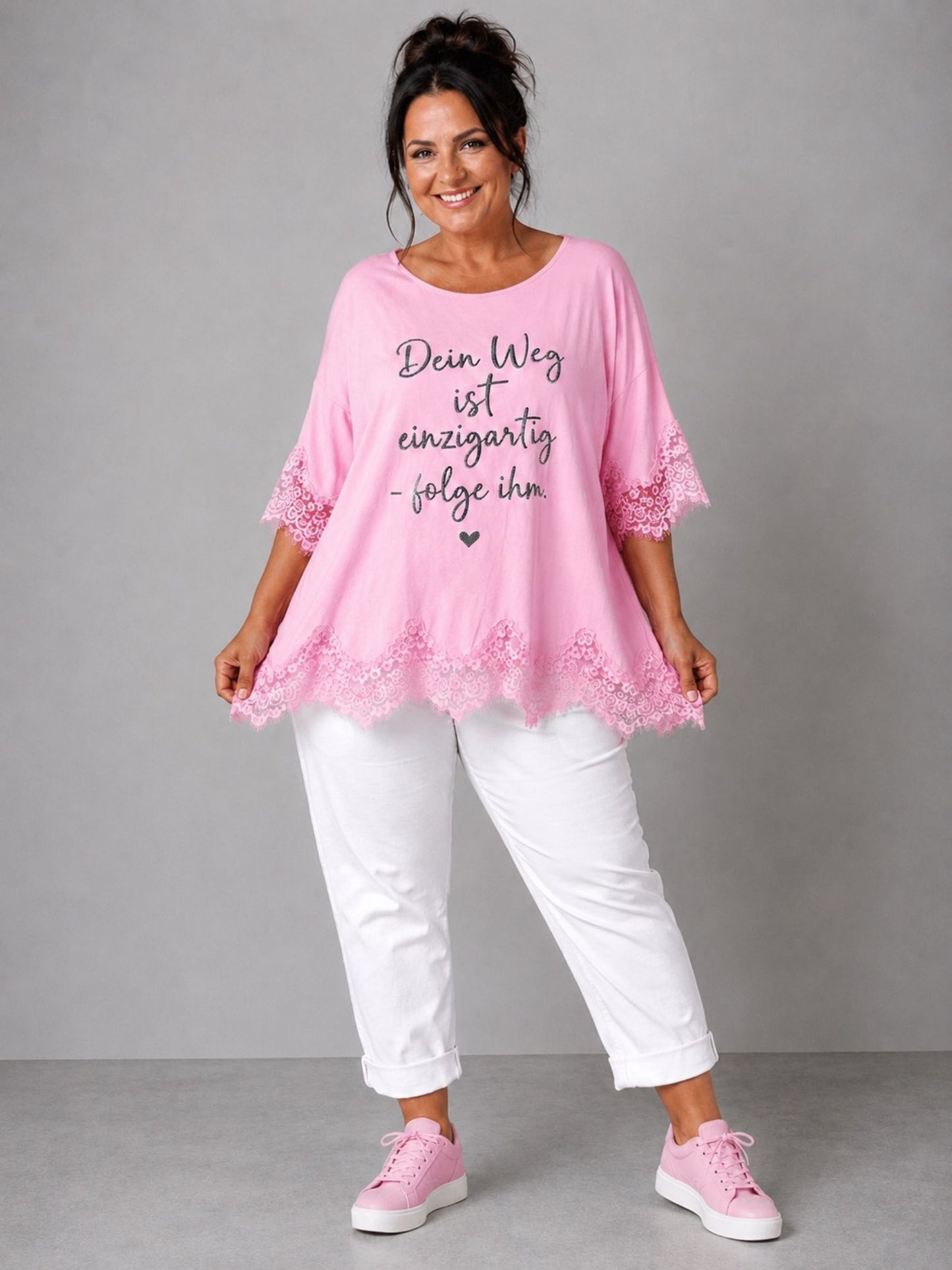 Shirt Spitze Straß-Schriftzug „Dein Weg ist einzigartig" – Mint, Schwarz, Weiß, Rosa, Pink, Koralle, Gelb, Beige, Hellblau – Einheitsgröße 44–52