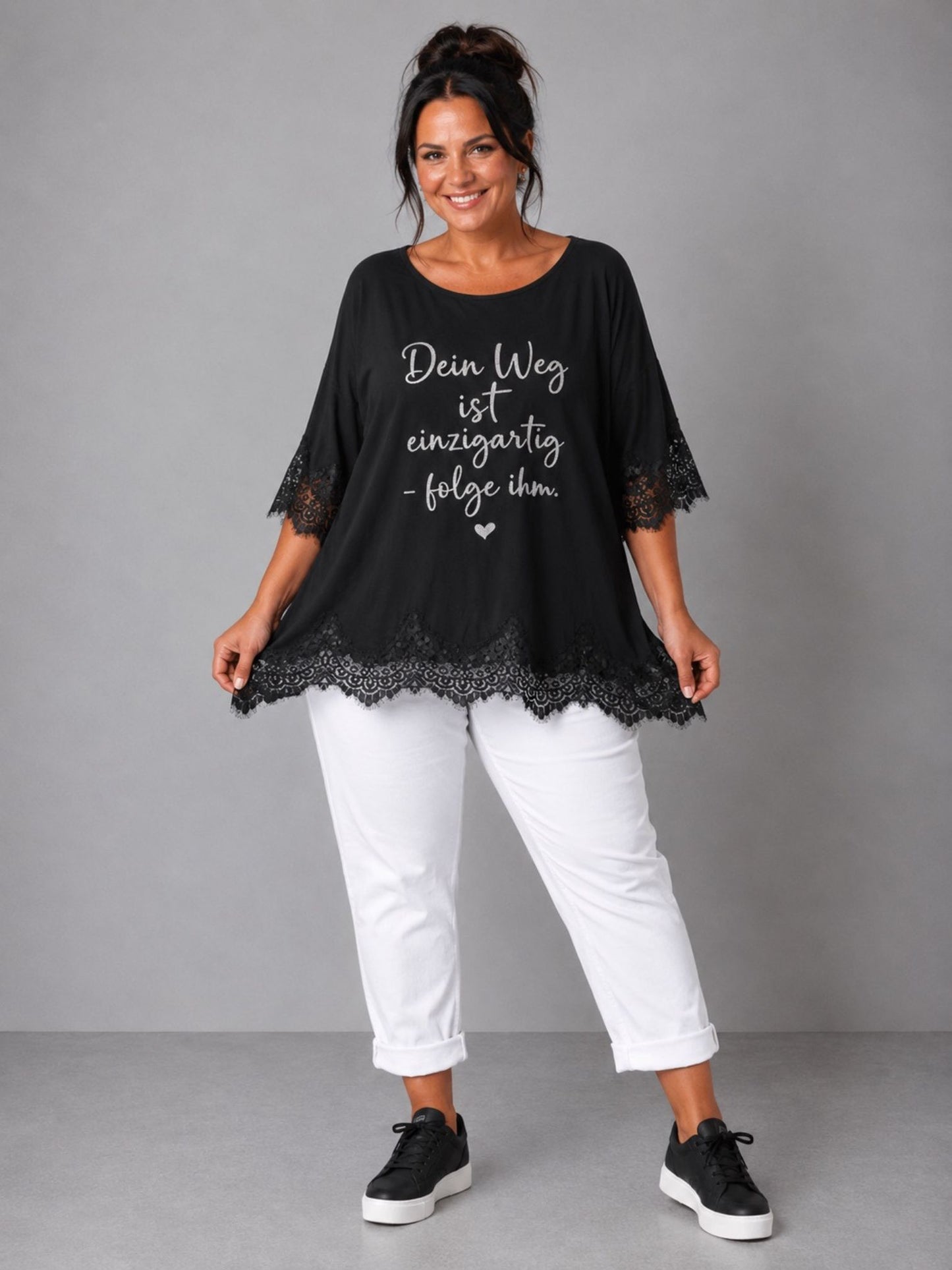 Shirt Spitze Straß-Schriftzug „Dein Weg ist einzigartig" – Mint, Schwarz, Weiß, Rosa, Pink, Koralle, Gelb, Beige, Hellblau – Einheitsgröße 44–52
