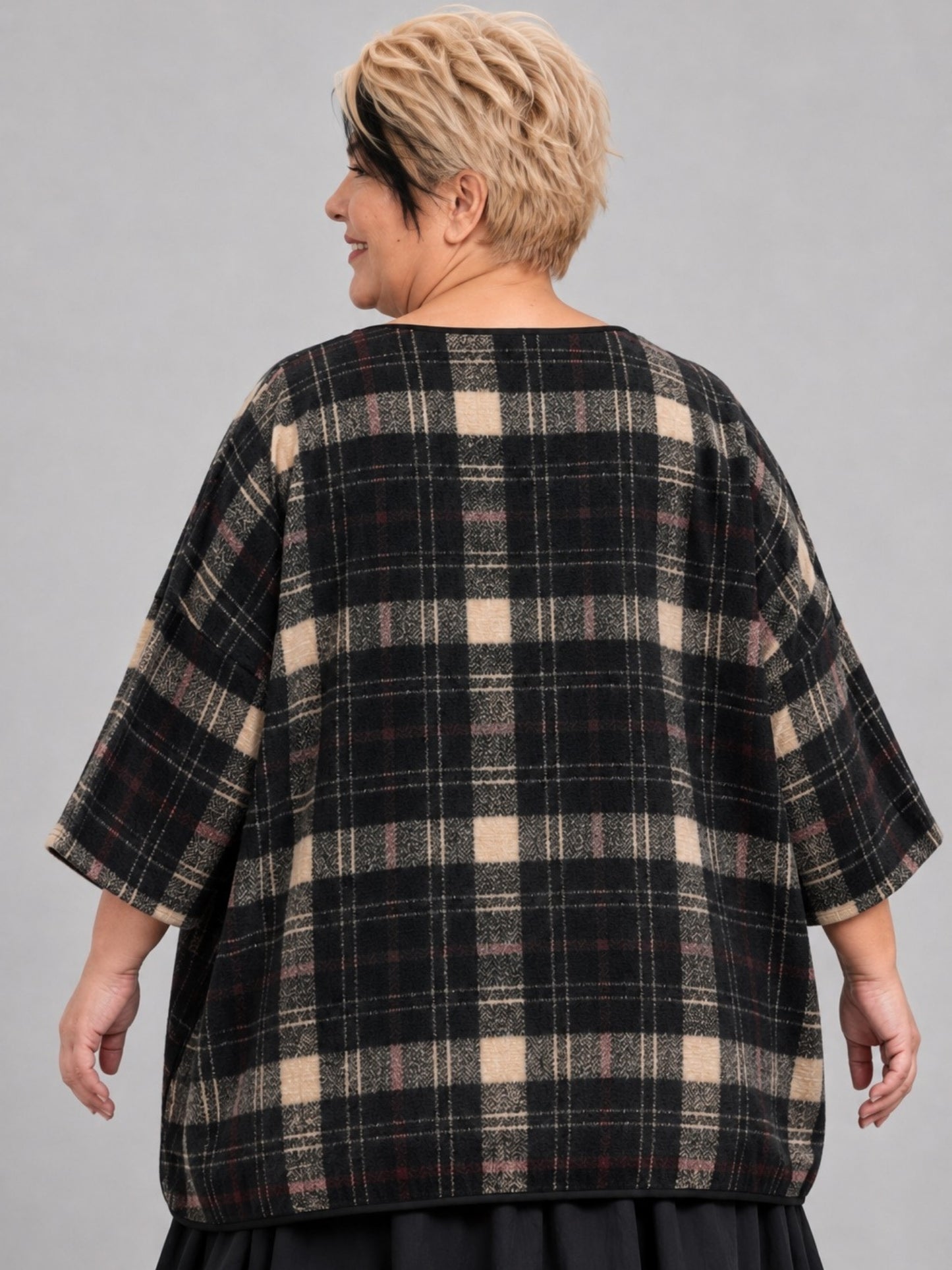 Vincenzo Allocca Kurzpulli Wollmix kariert Oversize – Schwarz/Beige, Einheitsgröße 44–58