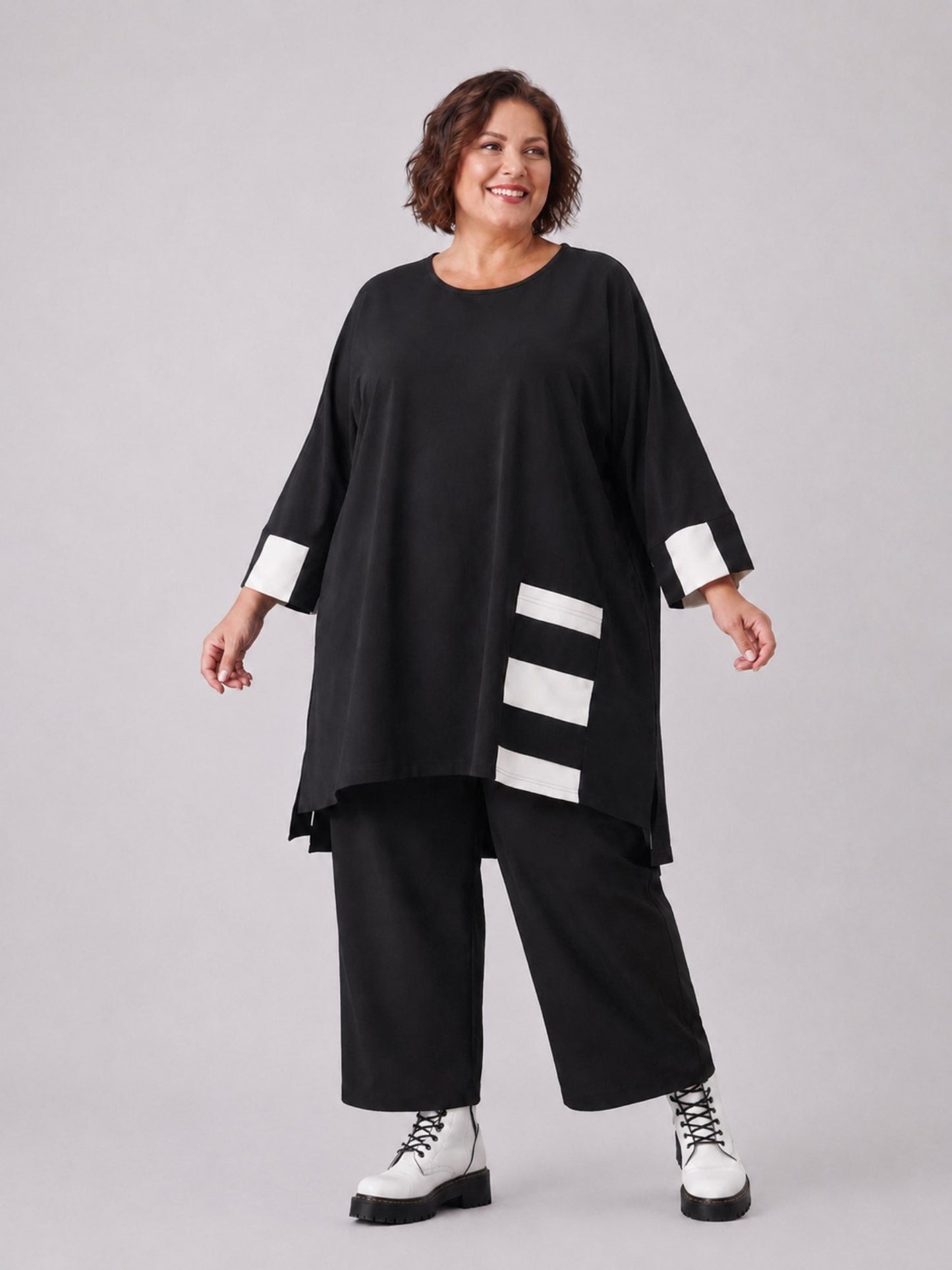 AKH Fashion Long-Tunika Viskose mit Rechteck-Details Oversize – Schwarz/Ecru, Einheitsgröße 44–56