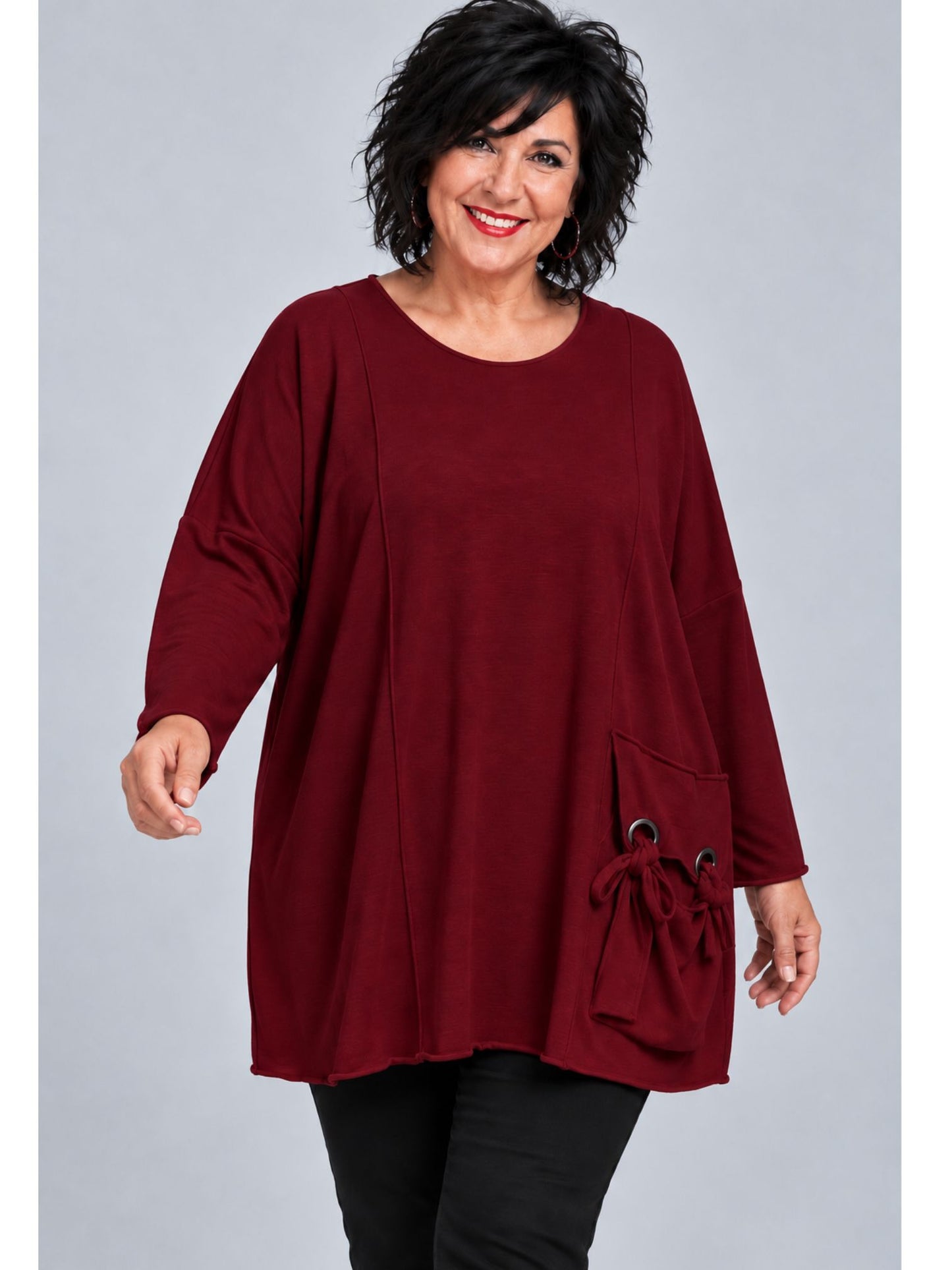 Amandine Feinstrick-Pullover mit abnehmbarer Ösen-Tasche Oversize – viele Farben, Einheitsgröße 44–60