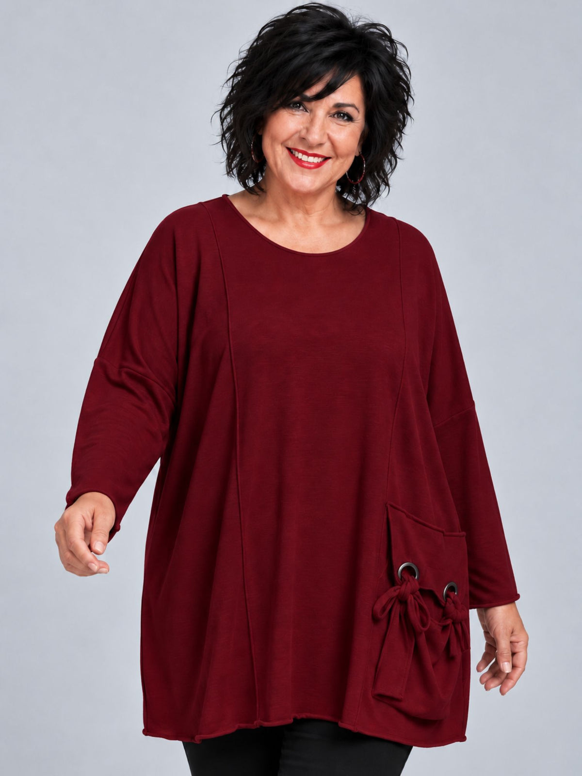 Amandine Feinstrick-Pullover mit abnehmbarer Ösen-Tasche Oversize – viele Farben, Einheitsgröße 44–60