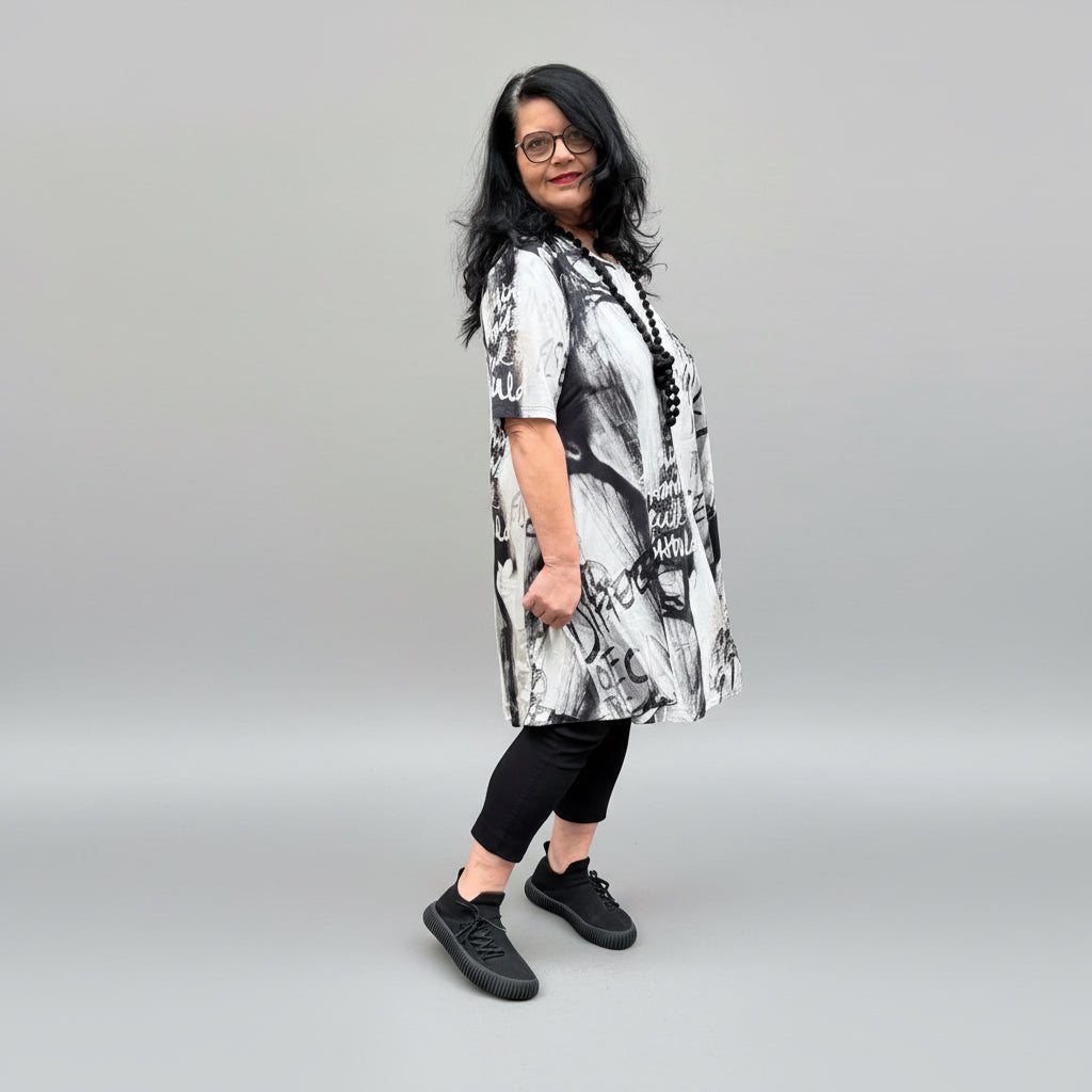 Chalou Long-Tunika Kleid Schwarz Grau Print große Größen – Nickis XXL Fashion – Ansicht 4
