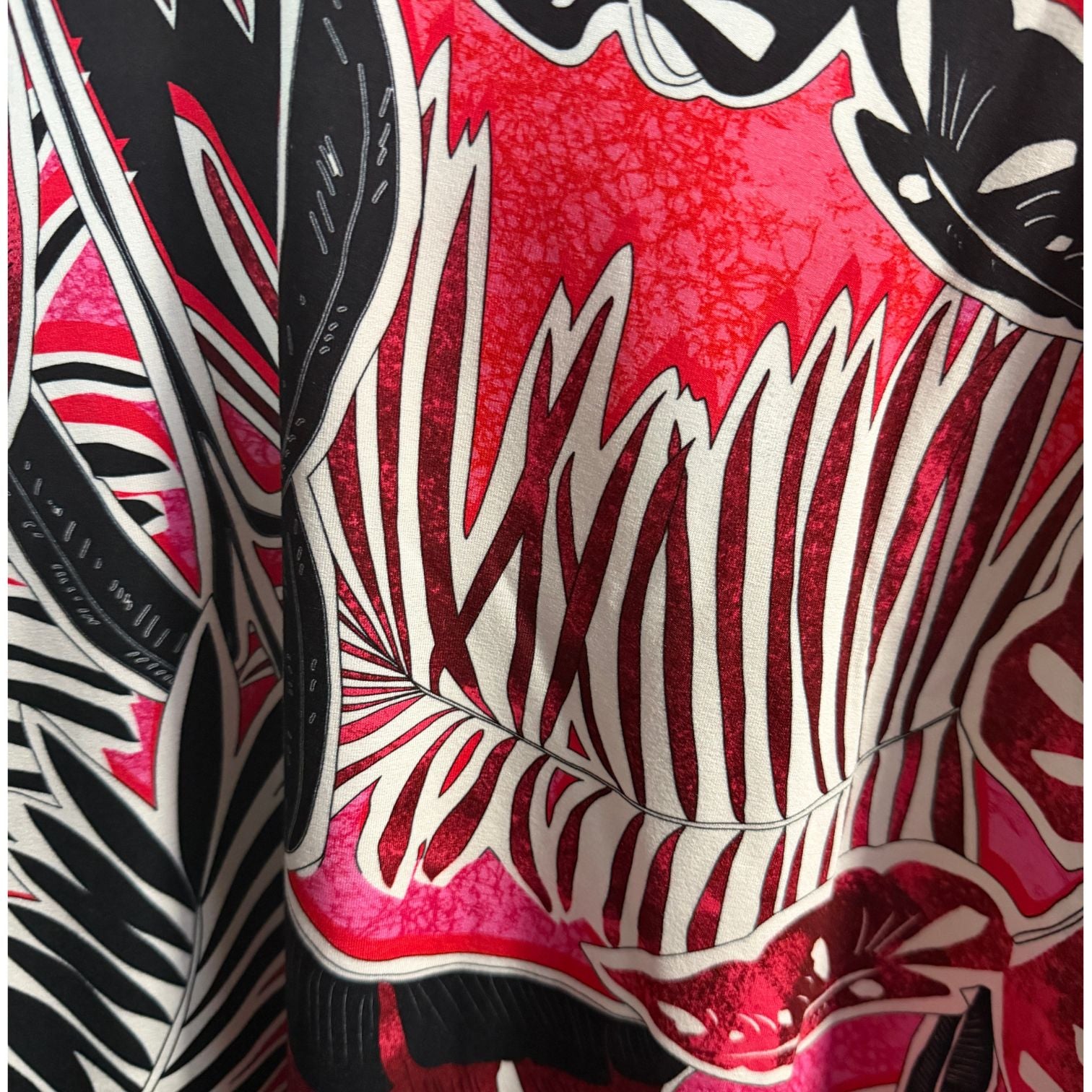 Chalou Shirt A-Linie Blätterprint große Größen – Nickis XXL Fashion – Ansicht 3
