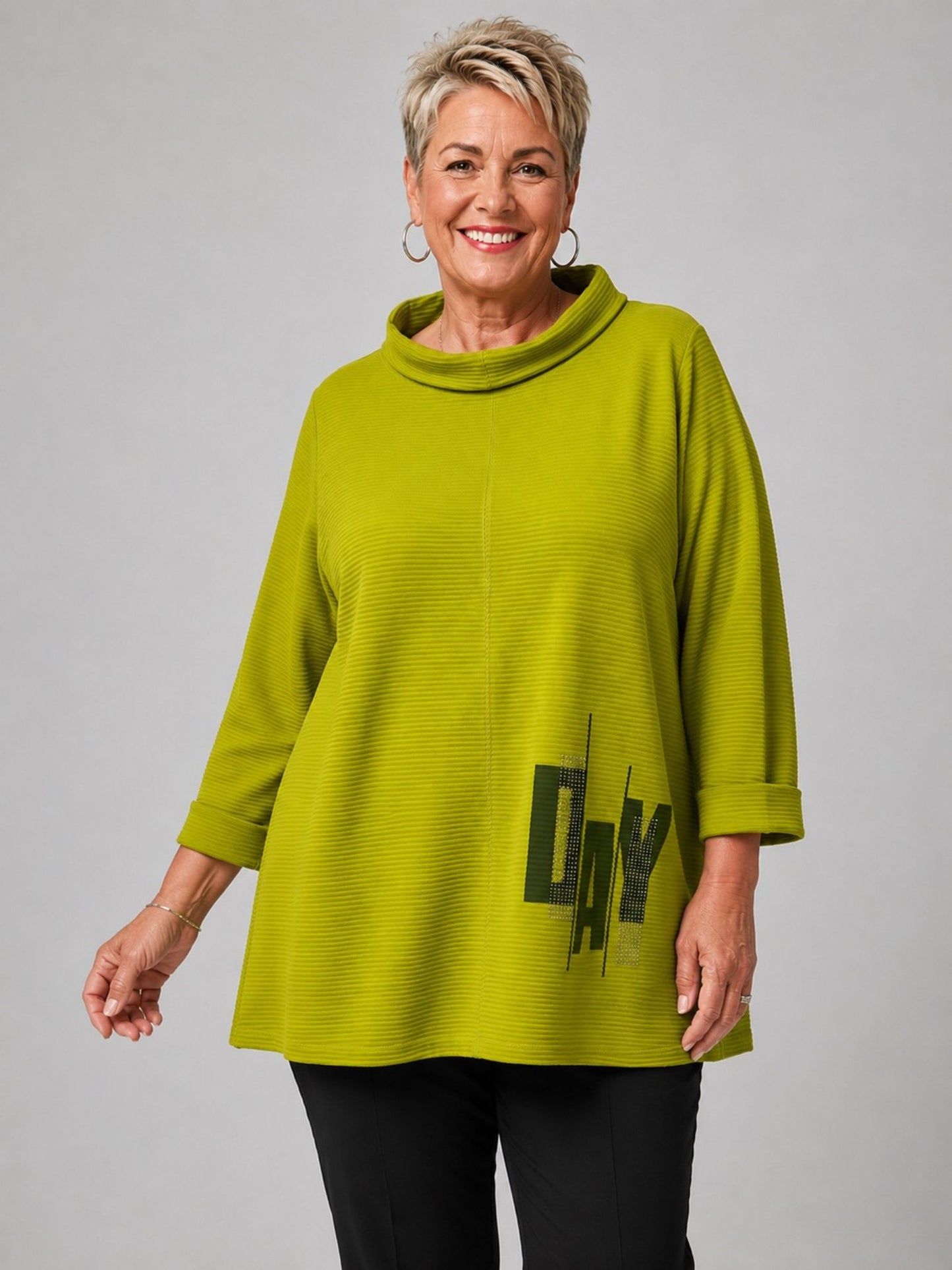 Doris Streich Pullover Rippstruktur mit Straß-Druck – Kiwigrün Gr. 44–56