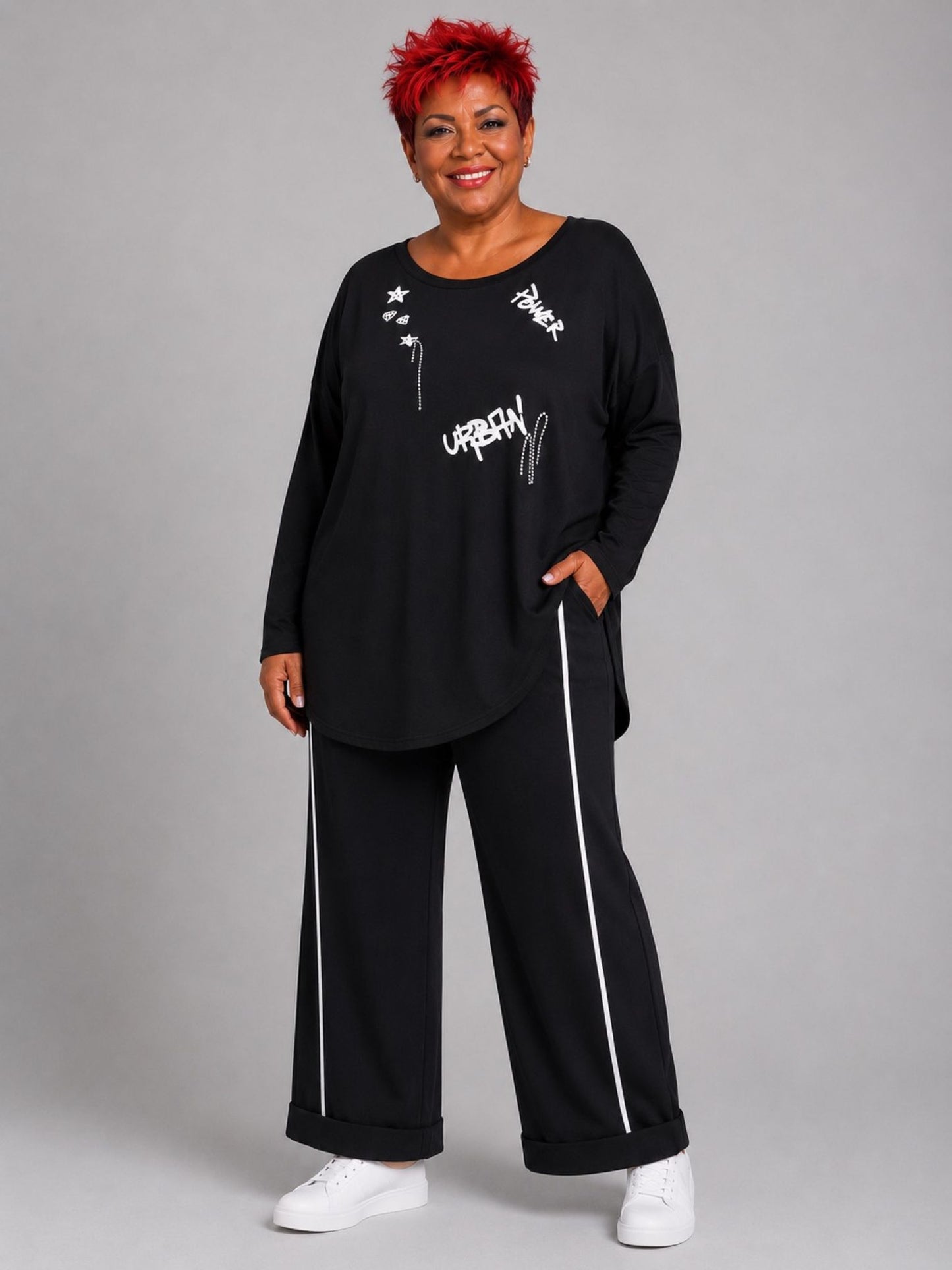 Doris Streich Shirt Viskose Oversize Graffiti-Druck mit Straß – Schwarz/Weiß Gr. 44–56