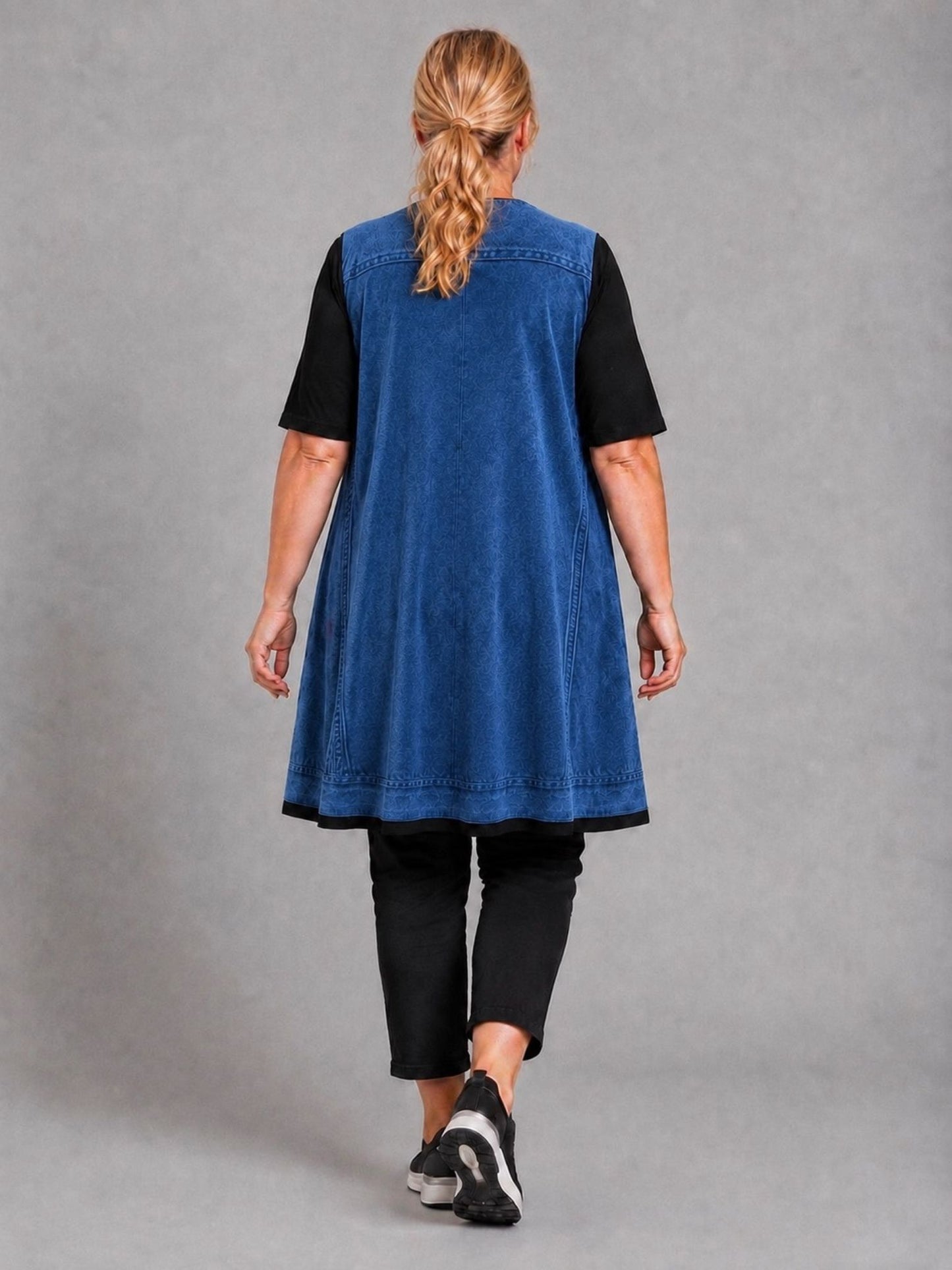 Frenzi Shirt mit Jeans-Optik und Westendruck Oversize – Blau, Einheitsgröße 46–54