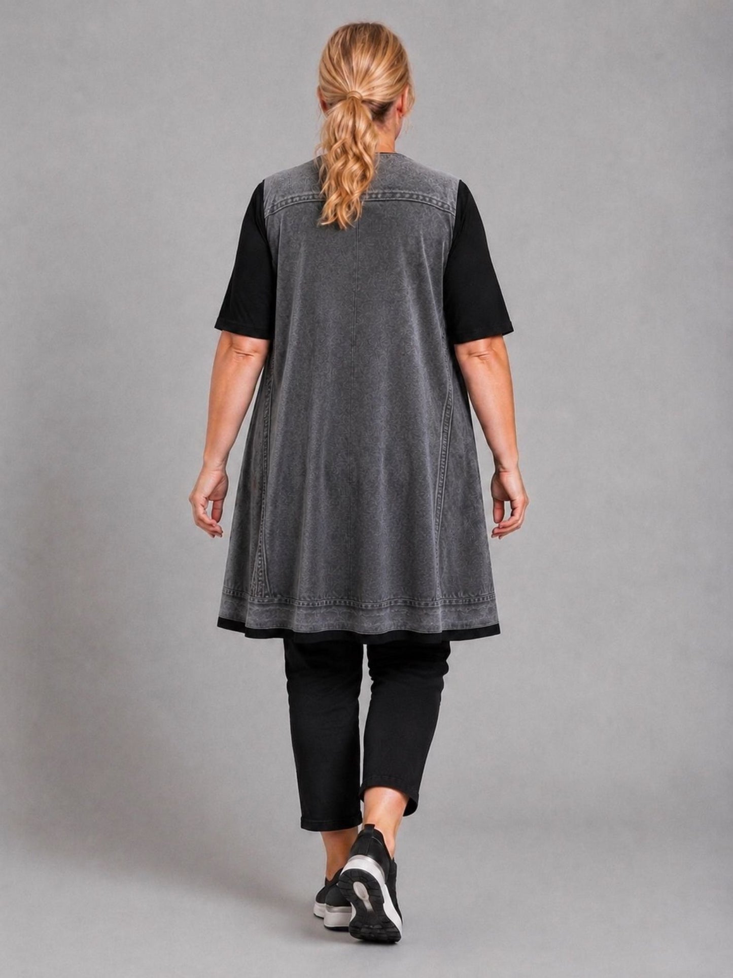 Frenzi Shirt in Jeansweste-Optik Oversize – Grau/Schwarz, Einheitsgröße 46–54