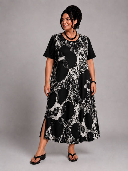 Frenzi Kleid Blumen-Print Schwarz-Weiß – mit Schlitzen, Einheitsgröße 44–58