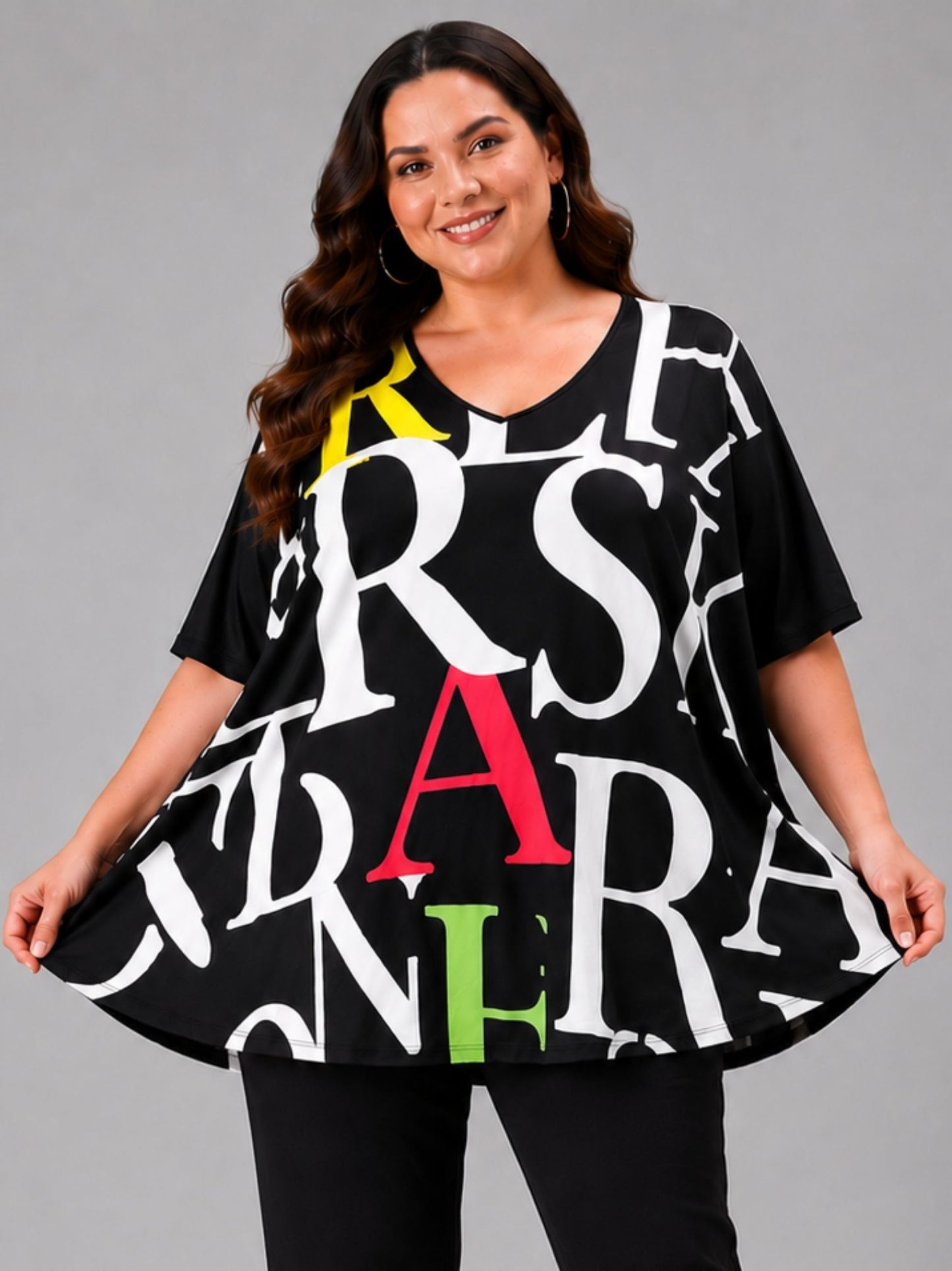 Frenzi Oversize Shirt Buchstaben-Print Schwarz – Einheitsgröße 44–58