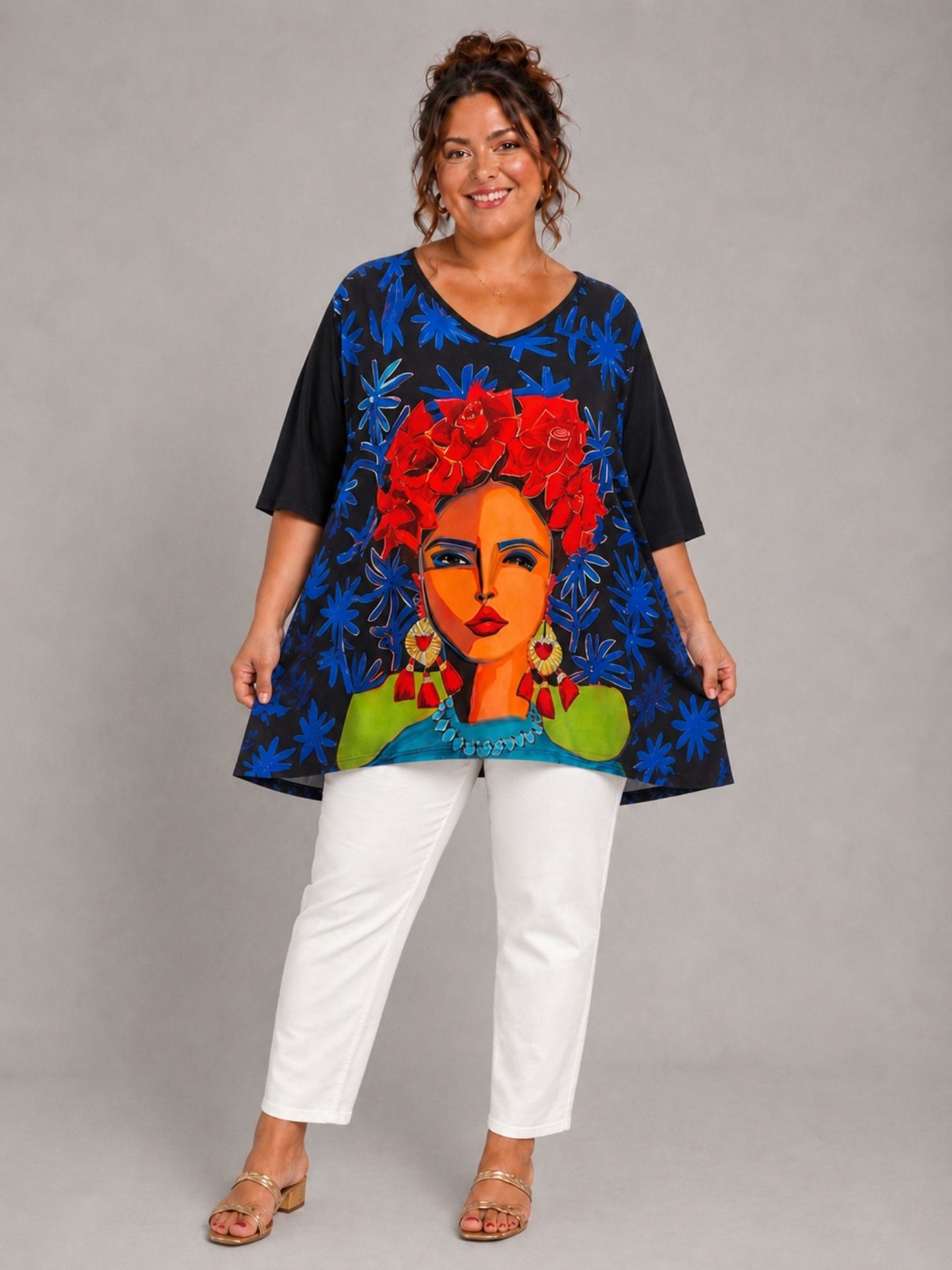 Frenzi Oversize Shirt – Frauenmotiv Print – Große Größen 44–58