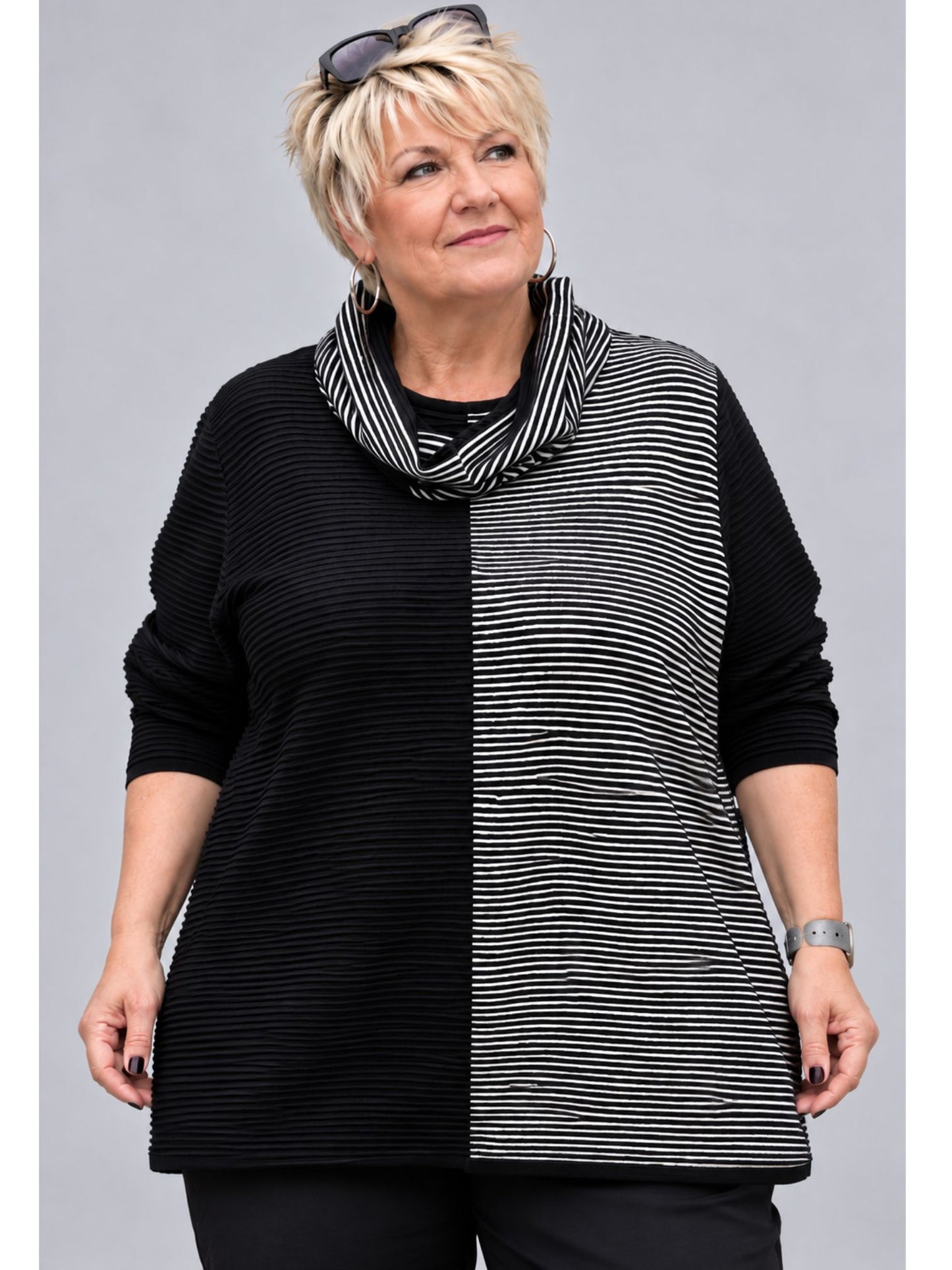 Heimod Strickpullover Baumwolle zweifarbig mit Wende-Loop – Marine/Weiß Gr. 44–60