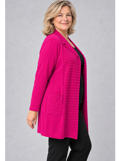 Pinke offene Strickjacke mit aufgesetzter gerippter Tasche, seitliche Ansicht