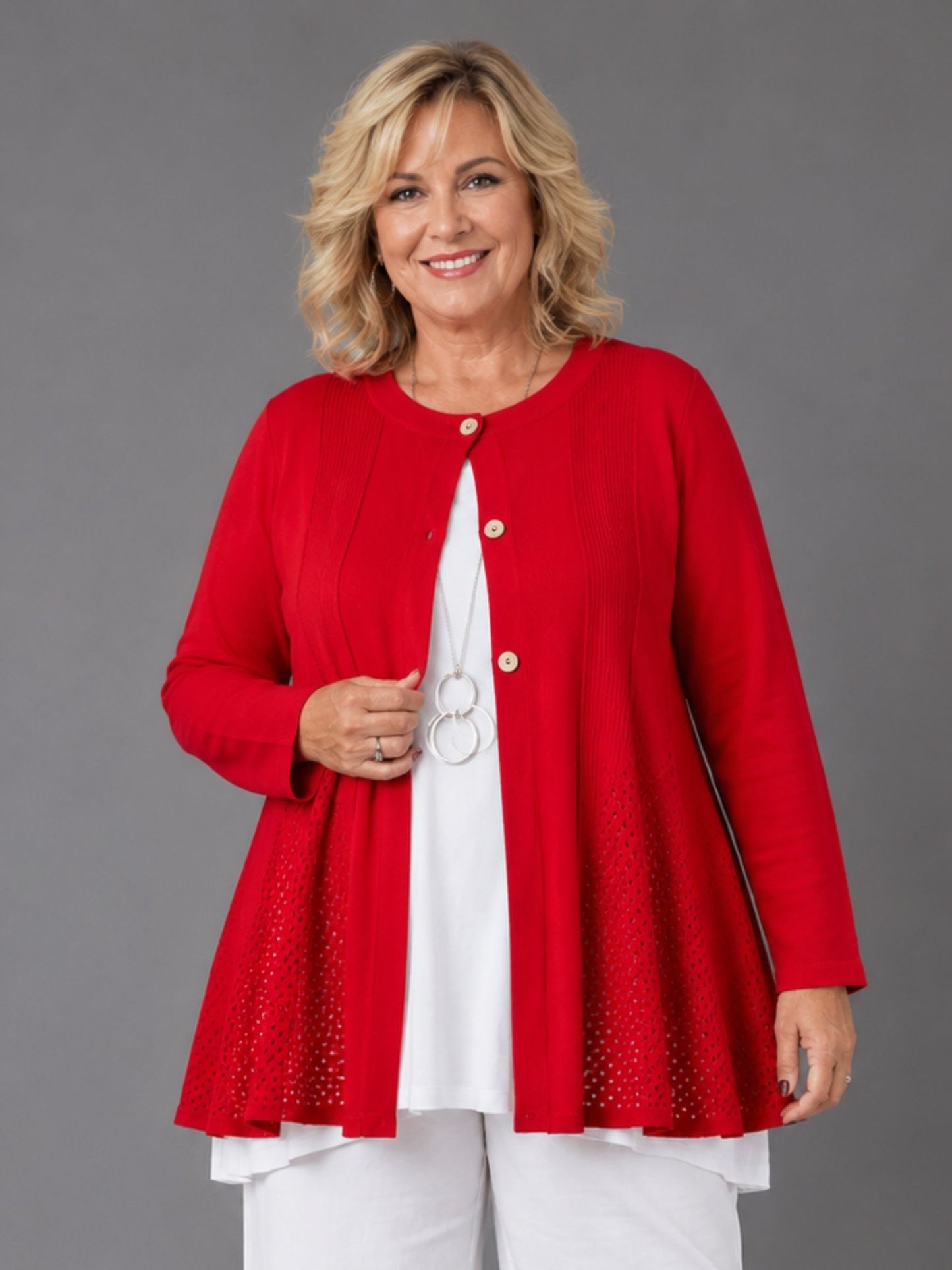 Heimod Strickjacke mit Ajour-Saum – Sand, Pink, Rot, Weiß – Große Größen 44–60