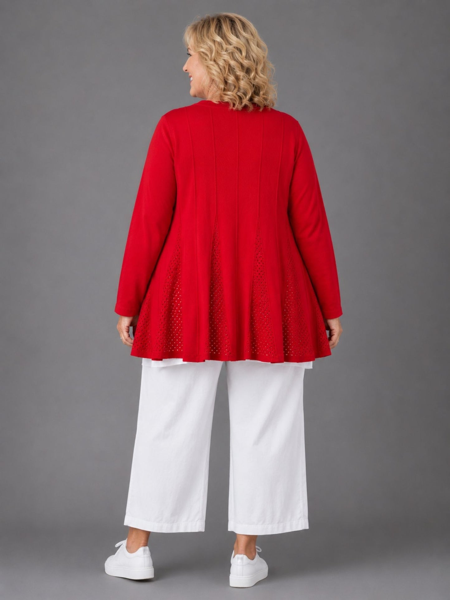 Heimod Strickjacke mit Ajour-Saum – Sand, Pink, Rot, Weiß – Große Größen 44–60