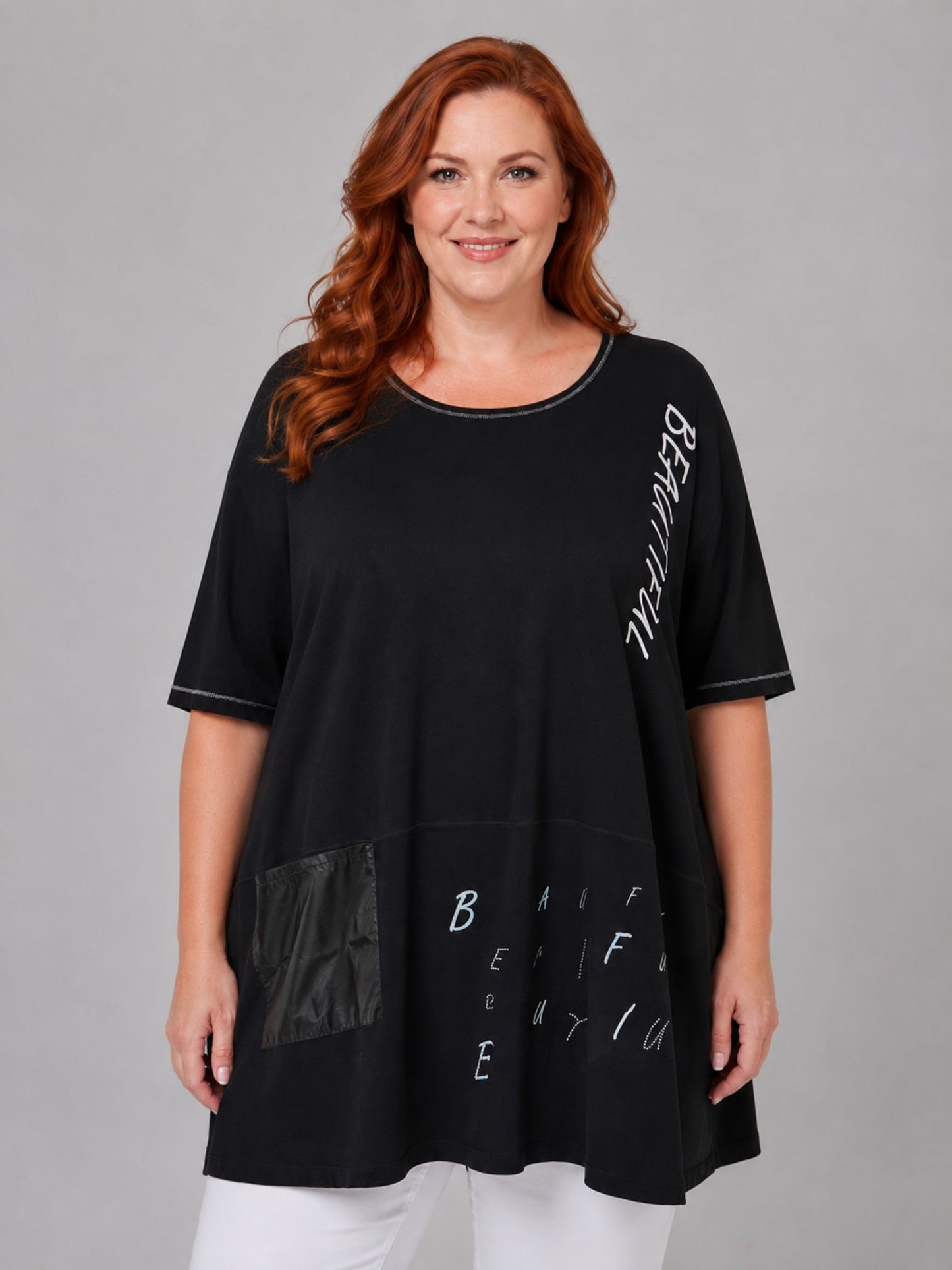 Lea H Curve Longshirt „Beautiful" – Schwarz & Weiß | Print, Straß & Lurex | Große Größen