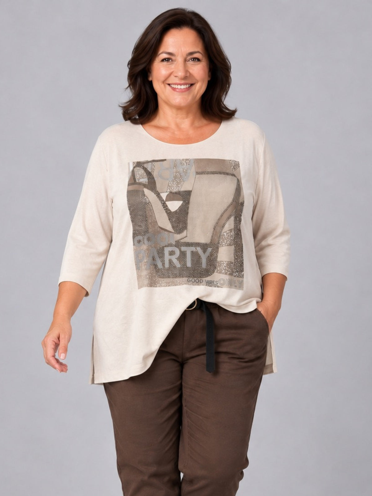 Lea H Curve Shirt Modal-Mix mit Straß-Motiv A-Linie – Beige Gr. 44–54