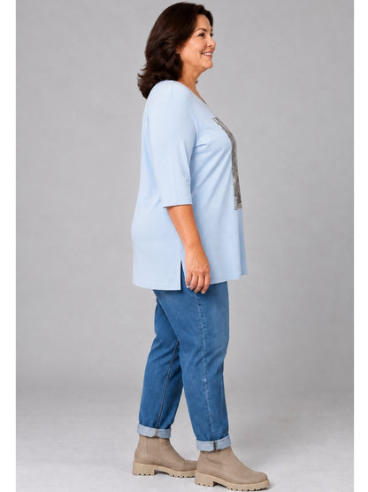 Hellblaues Shirt in A-Linie, seitliche Ansicht