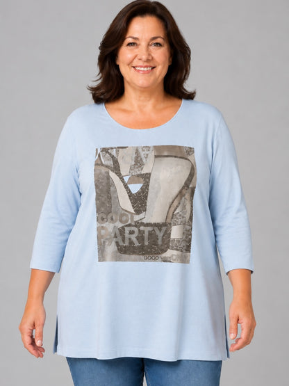Hellblaues Shirt von Lea H Curve in A-Linie mit Straß-Motiv aus High Heels, Vorderansicht