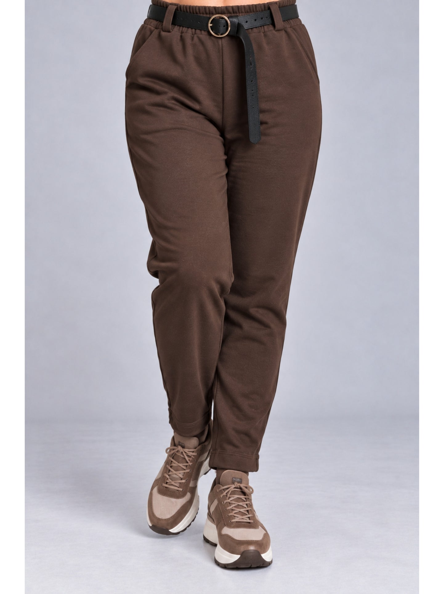 Lea H Curve Hose Twill angeraut mit Gummizug und Gürtel – Sand, Schokobraun, Schwarz Gr. 44–54